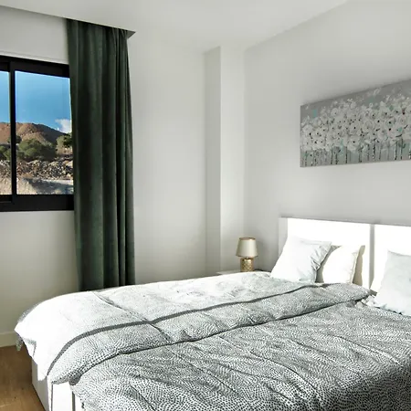 Mara's Higueron West - Modern Large - Terrace With Sea Views And Afternoon Sun !!!! Apartamento
